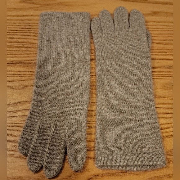 EUC Hannah Rose Tan Cashmere Casual Neutral Smart Phone Finger Glove Mittens - Picture 2 of 6